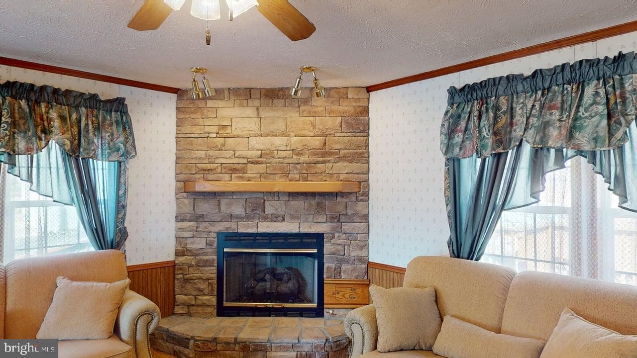 566 Wild Apple Lane photo 11