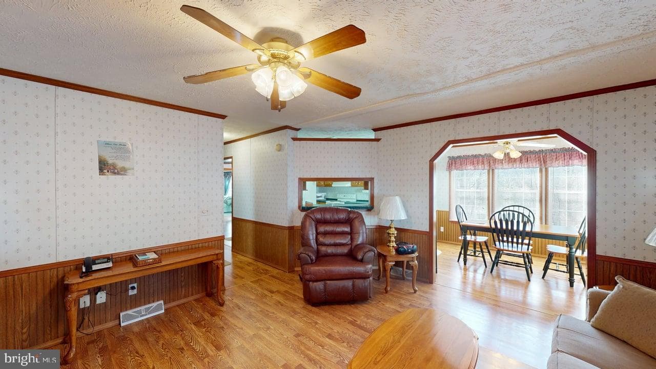 566 Wild Apple Lane photo 12