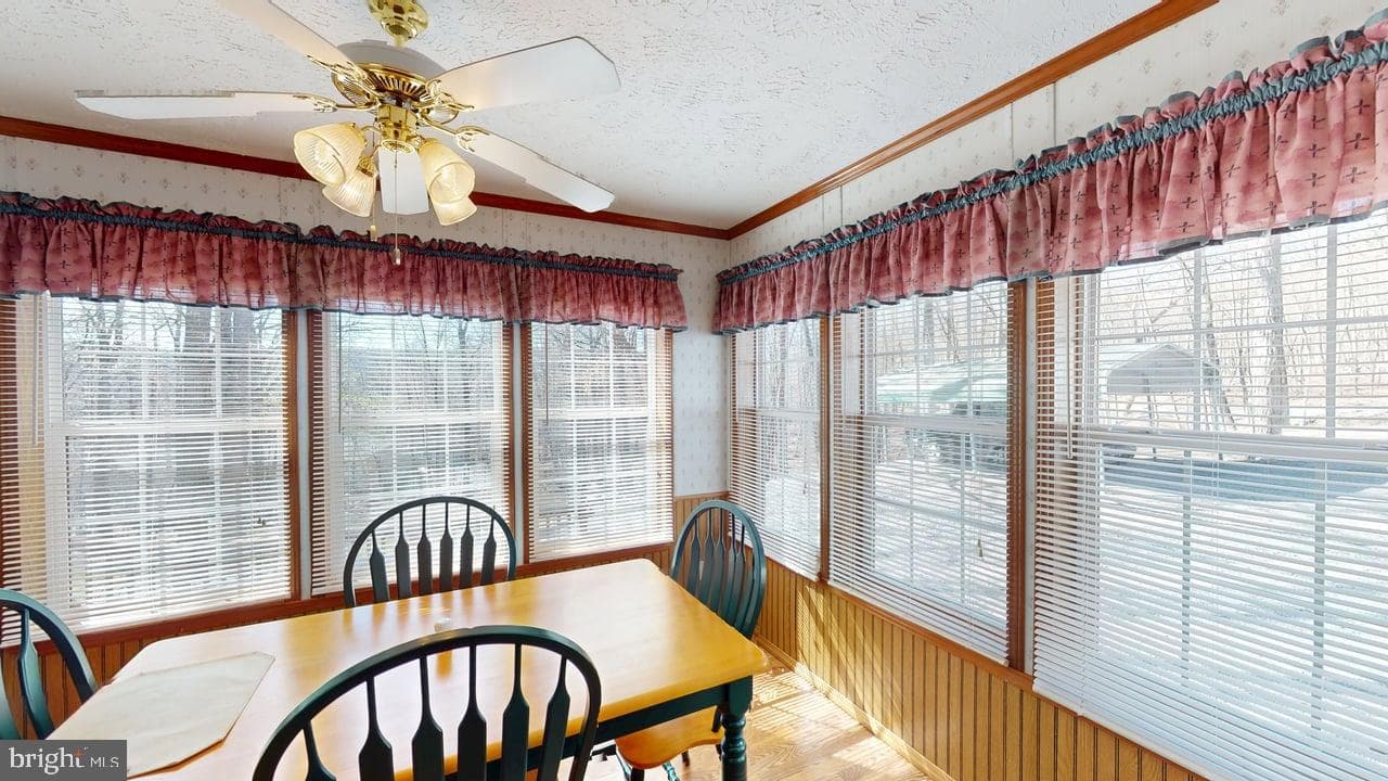 566 Wild Apple Lane photo 14