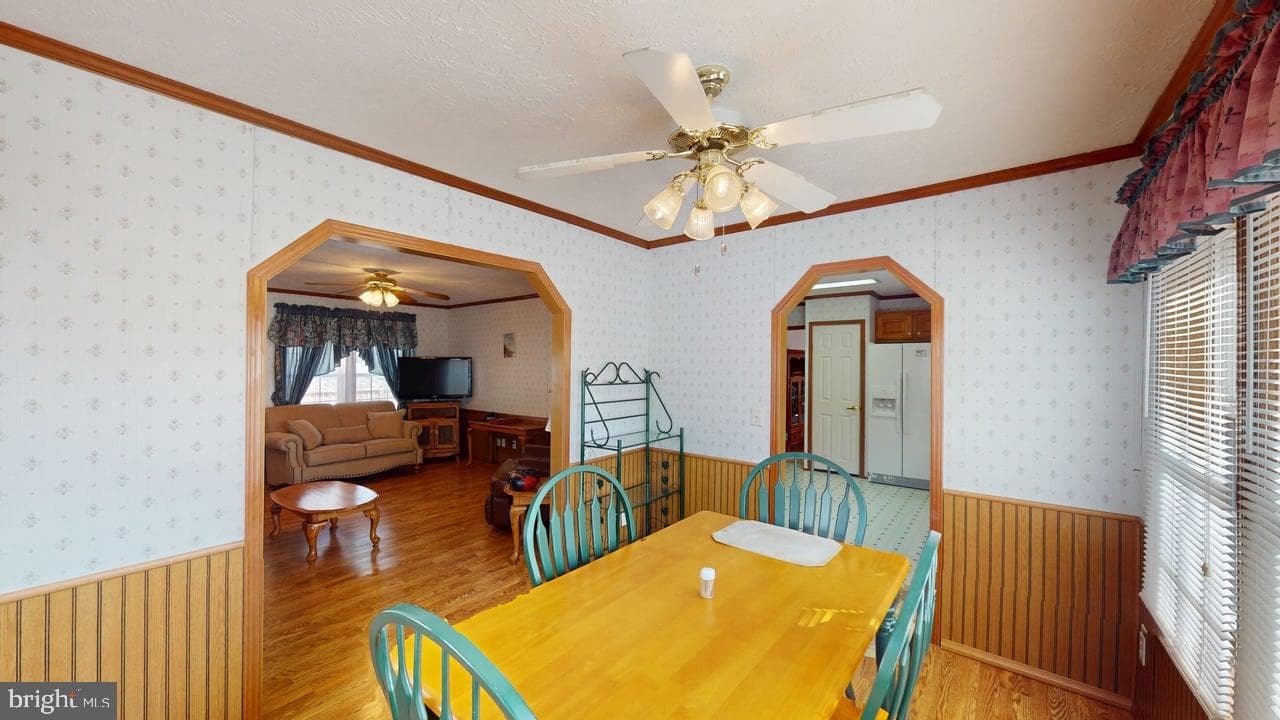 566 Wild Apple Lane photo 16