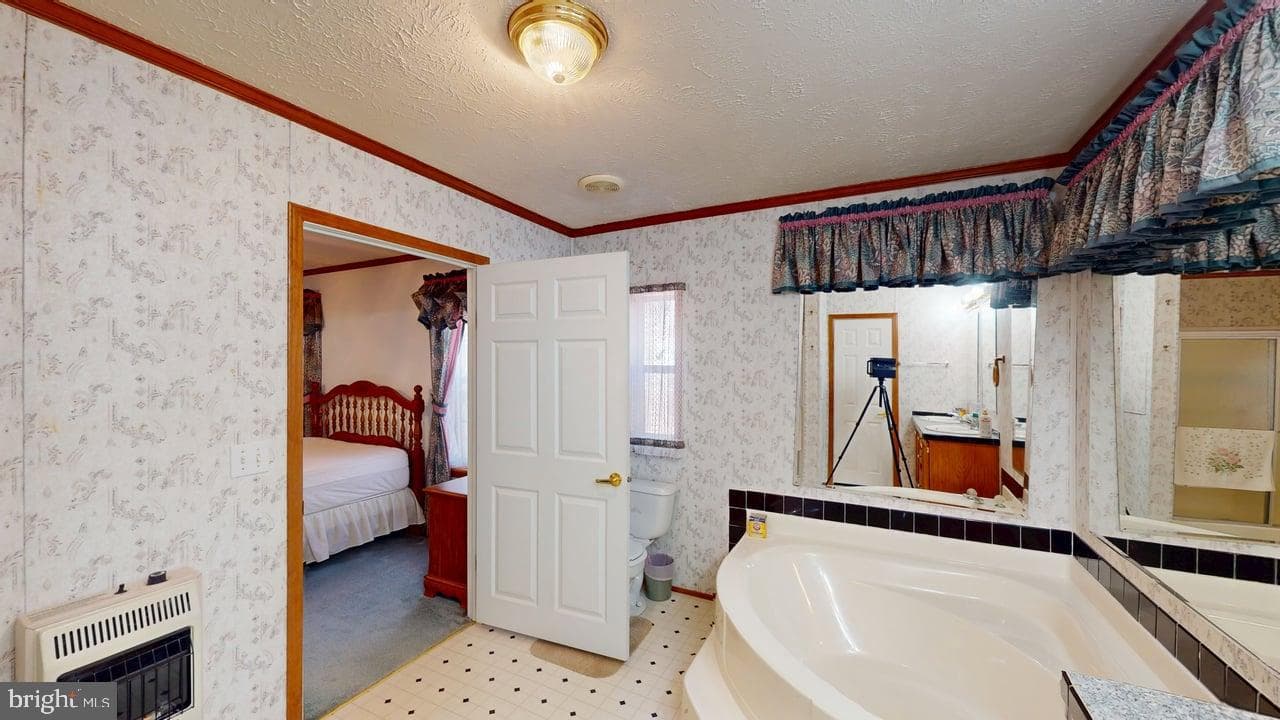 566 Wild Apple Lane photo 27