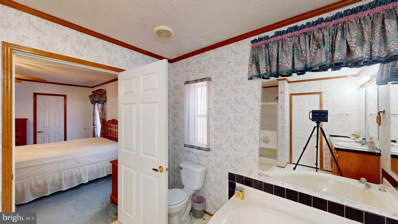 566 Wild Apple Lane photo 30