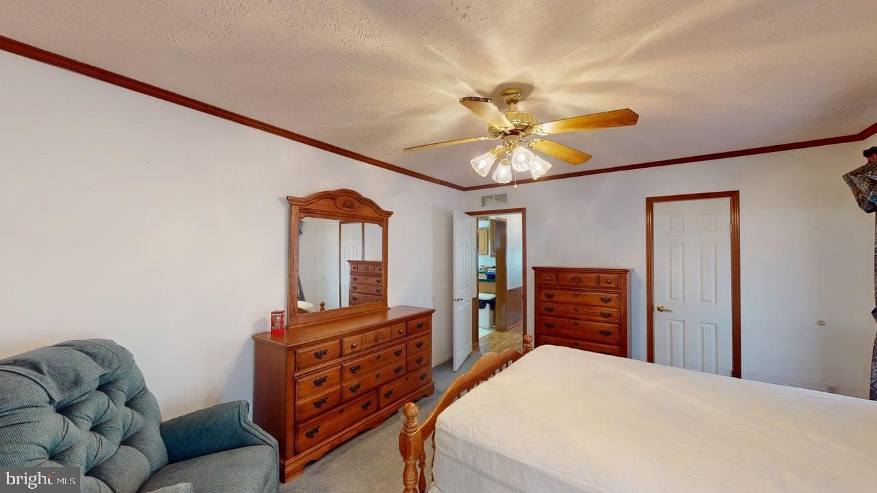 566 Wild Apple Lane photo 31