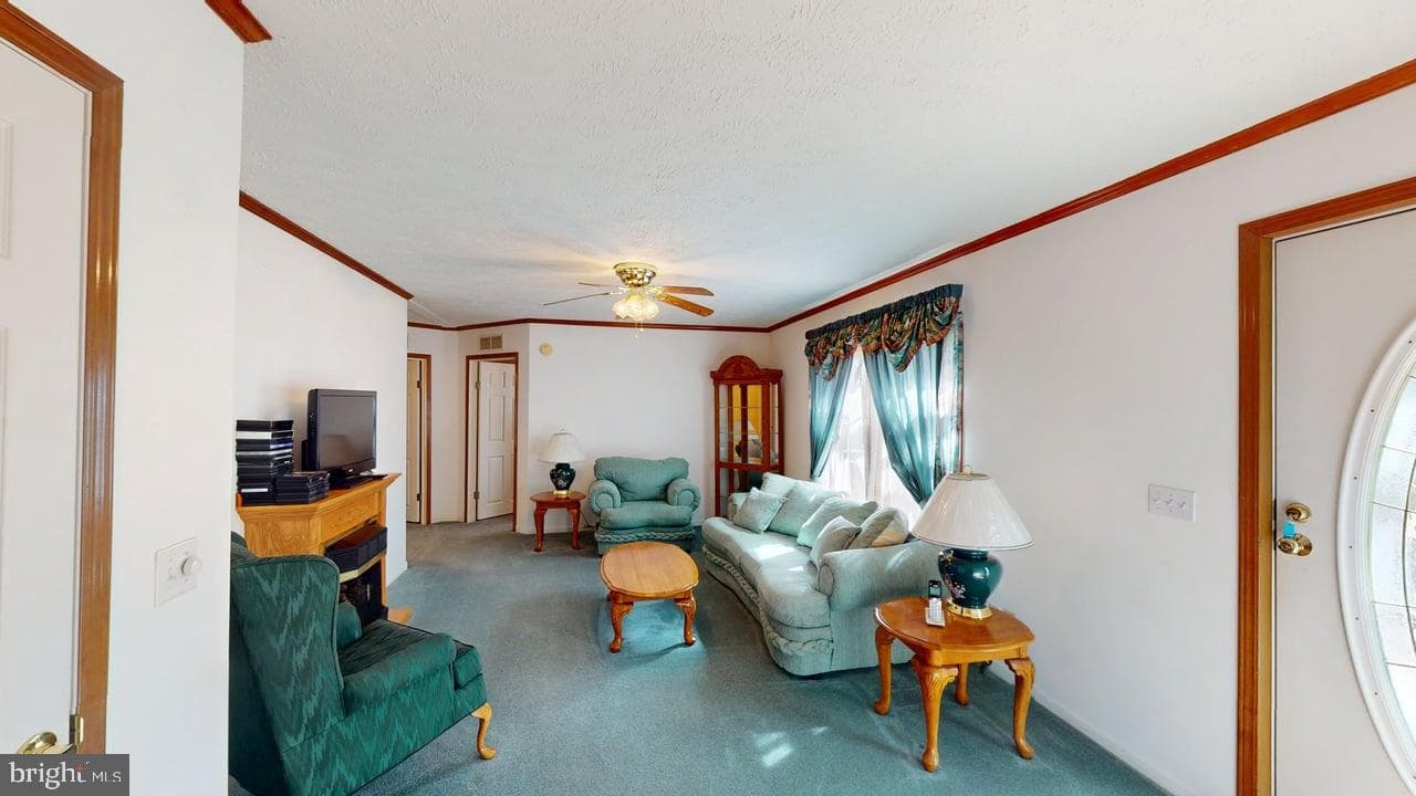 566 Wild Apple Lane photo 38