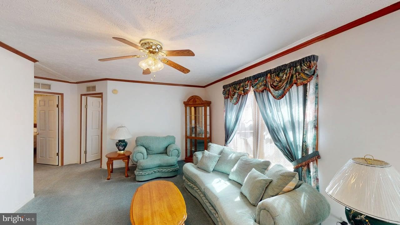 566 Wild Apple Lane photo 40
