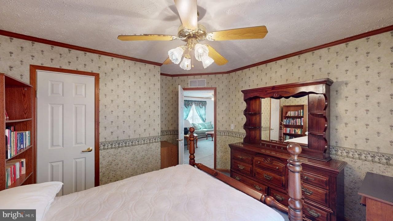 566 Wild Apple Lane photo 48