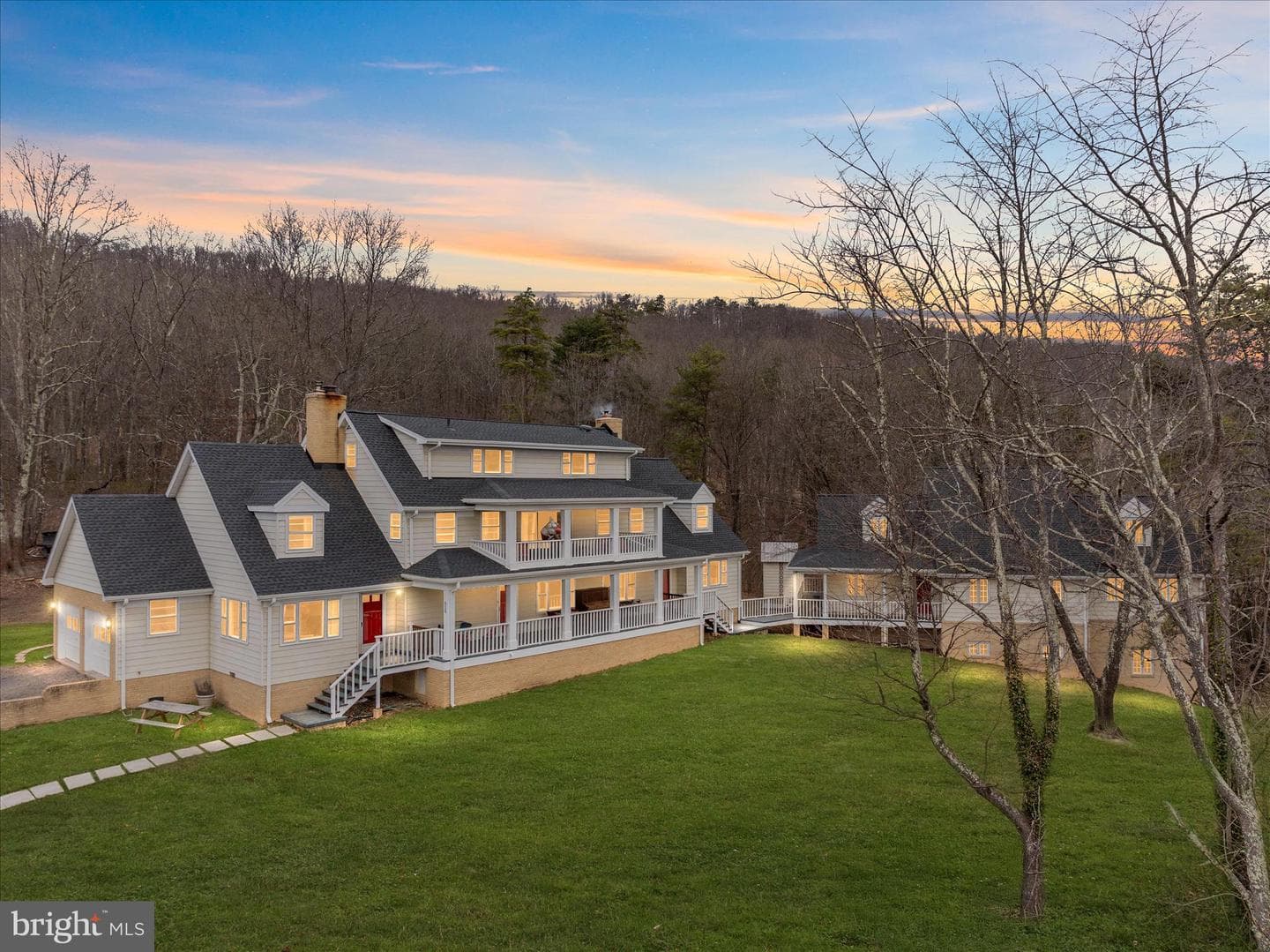 515 Old Fire Tower Road, Capon Bridge
