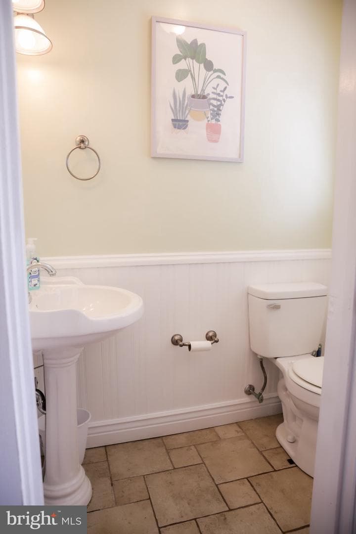 174 Armstrong Street photo 7