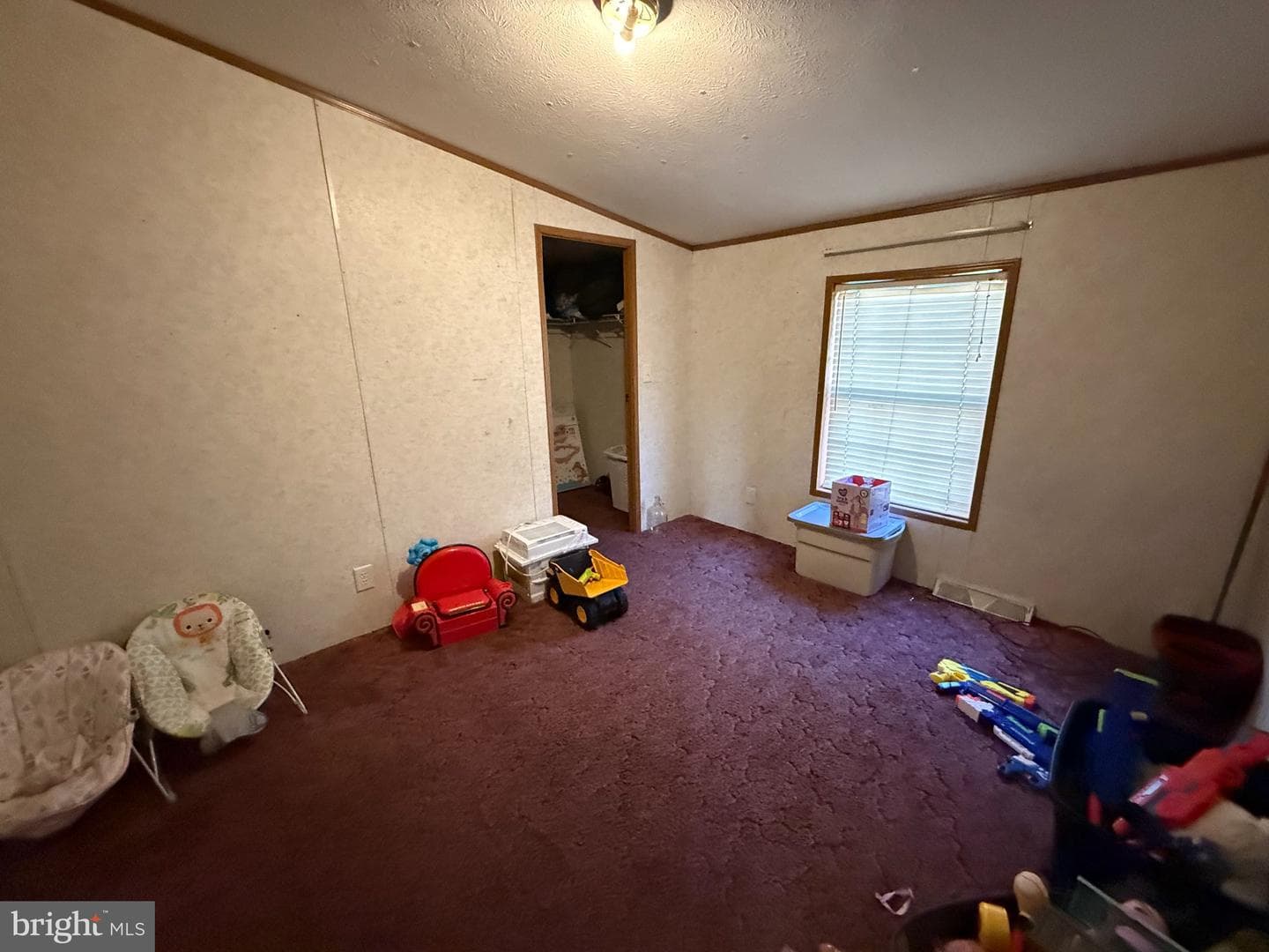 37 Advent Drive photo 36