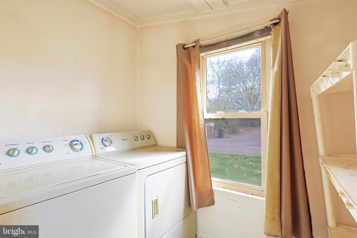 715 Charles Street photo 19