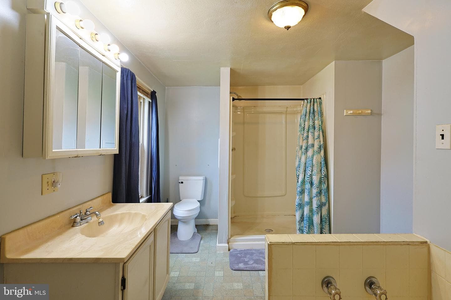 715 Charles Street photo 23