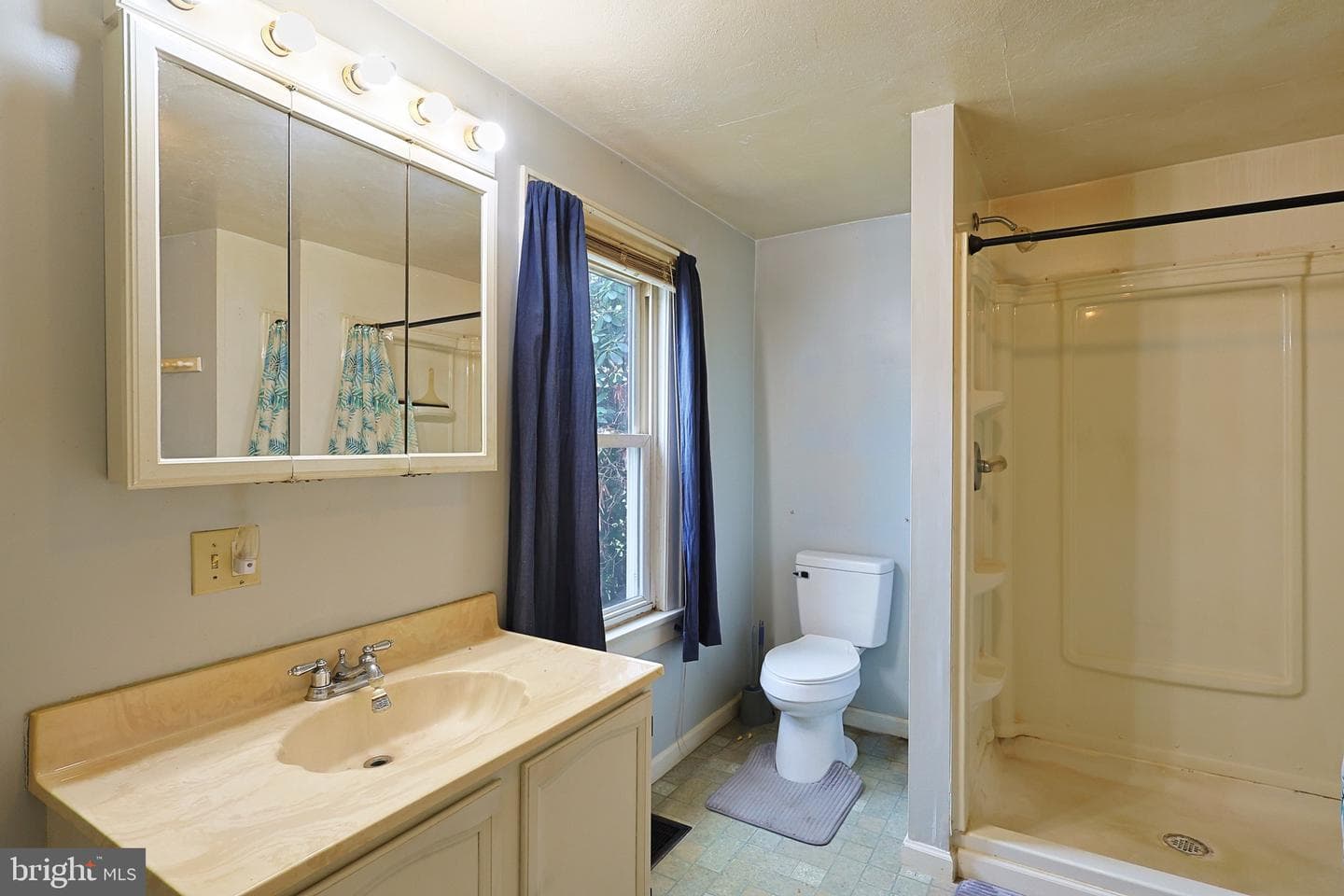 715 Charles Street photo 24