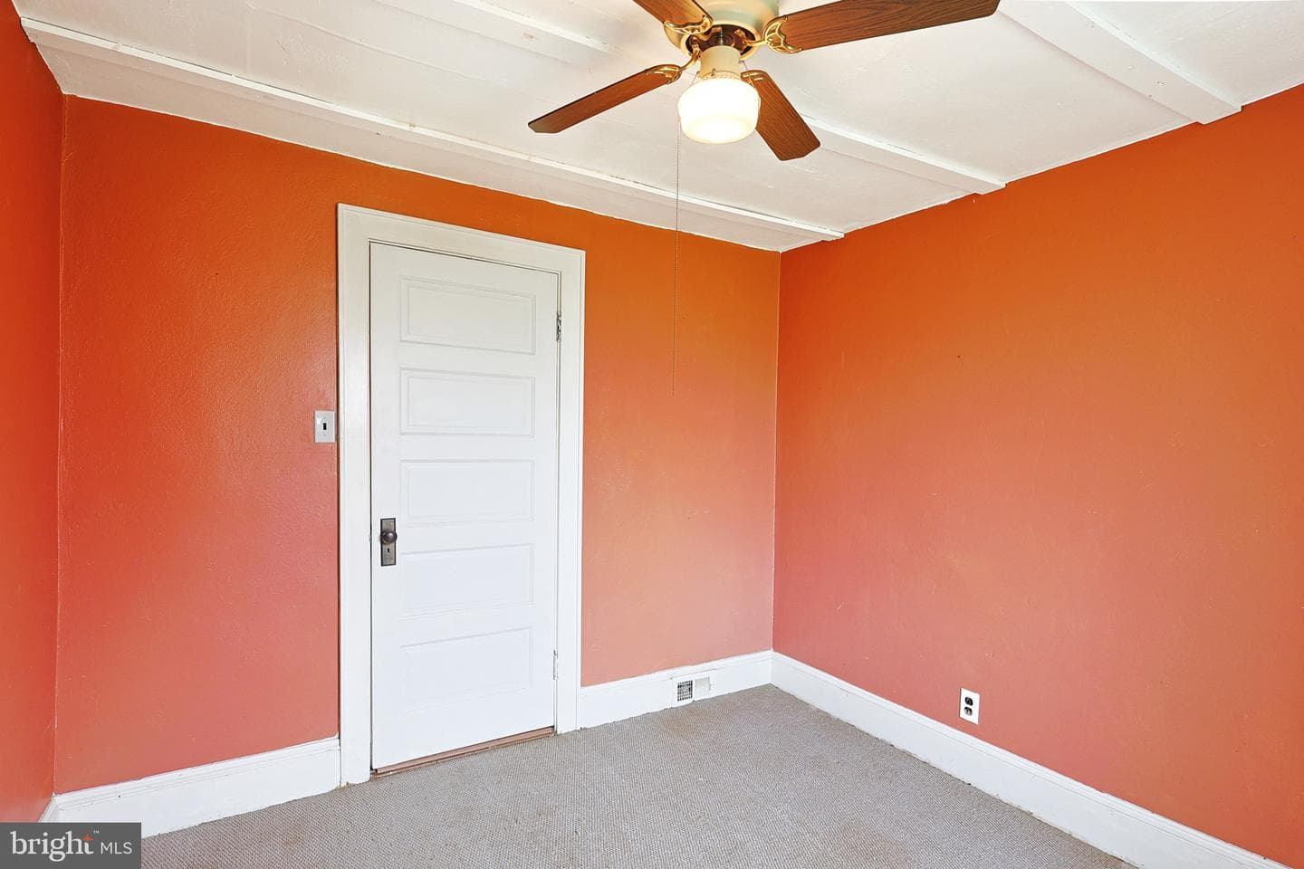 715 Charles Street photo 31