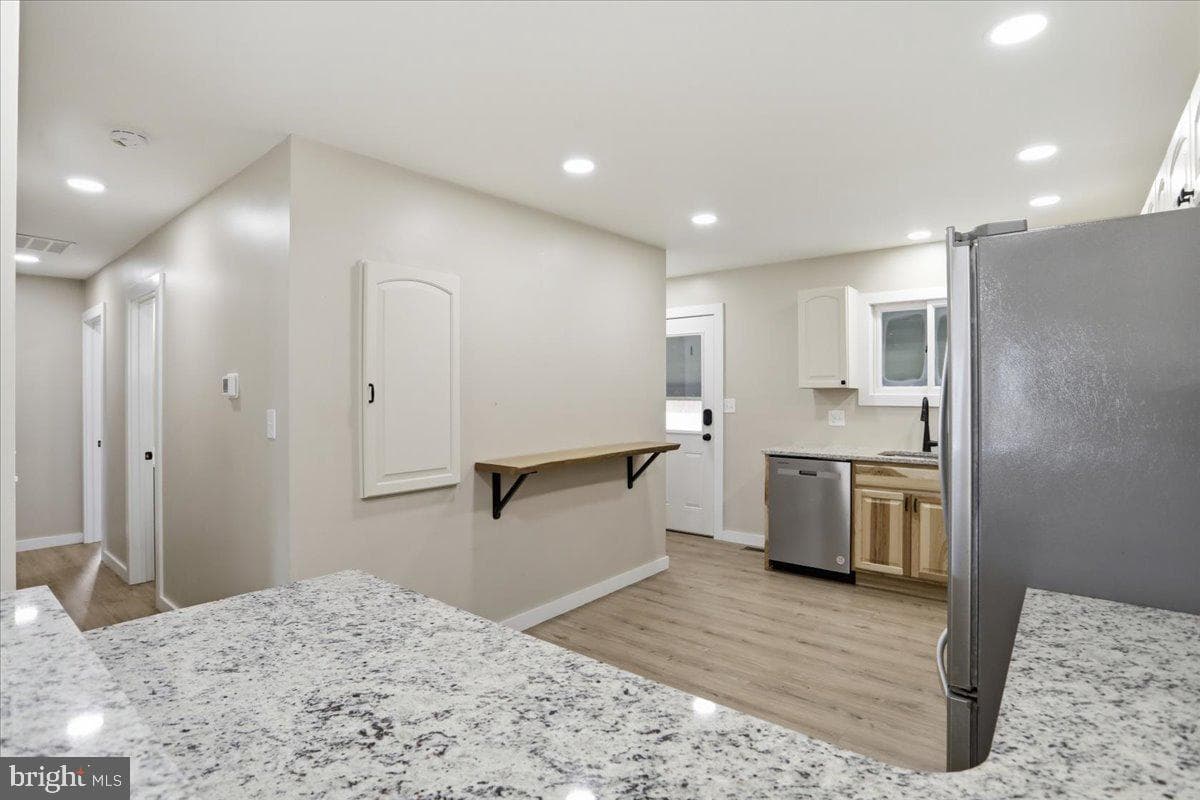 80 N Fairfax Street photo 14