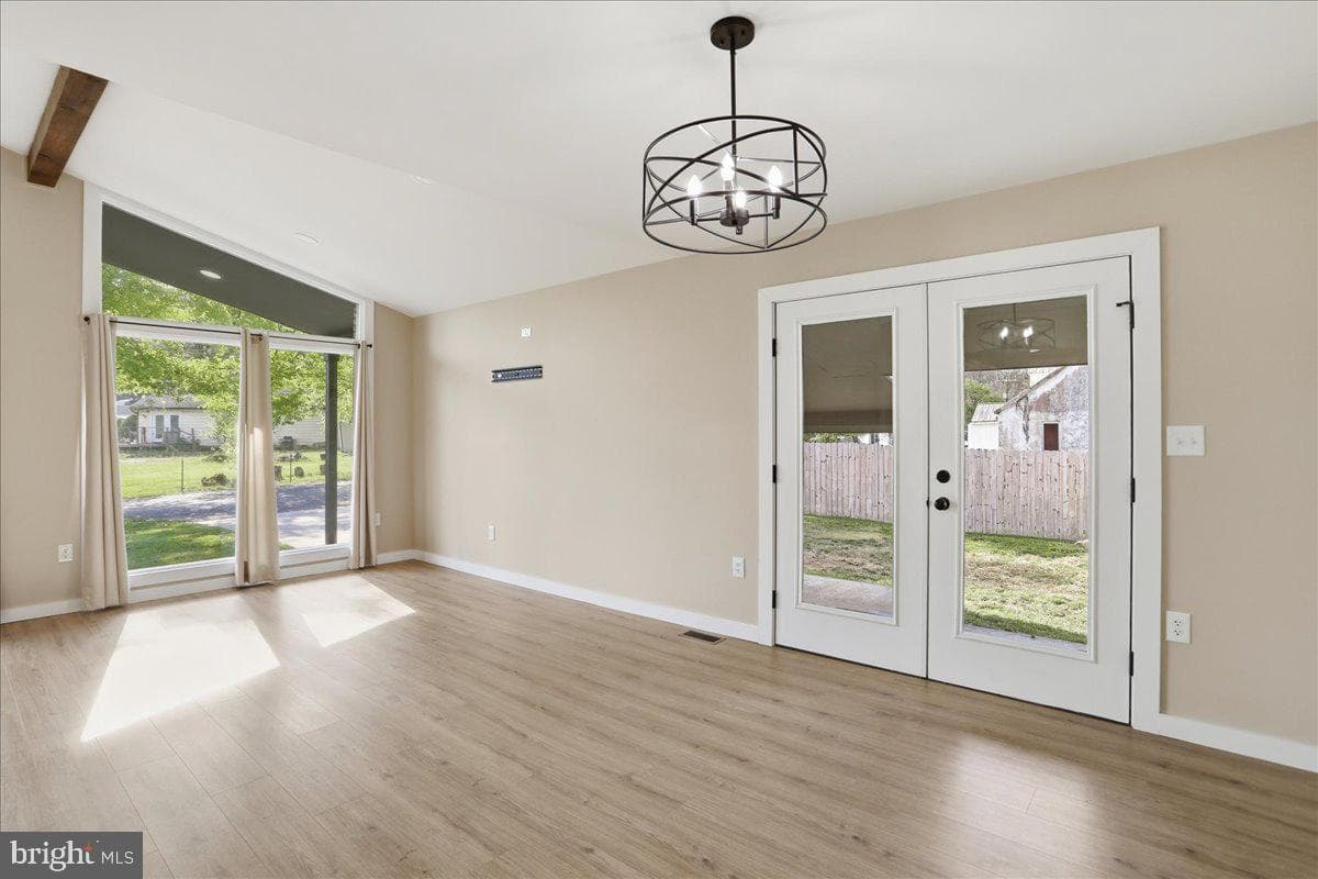 80 N Fairfax Street photo 16