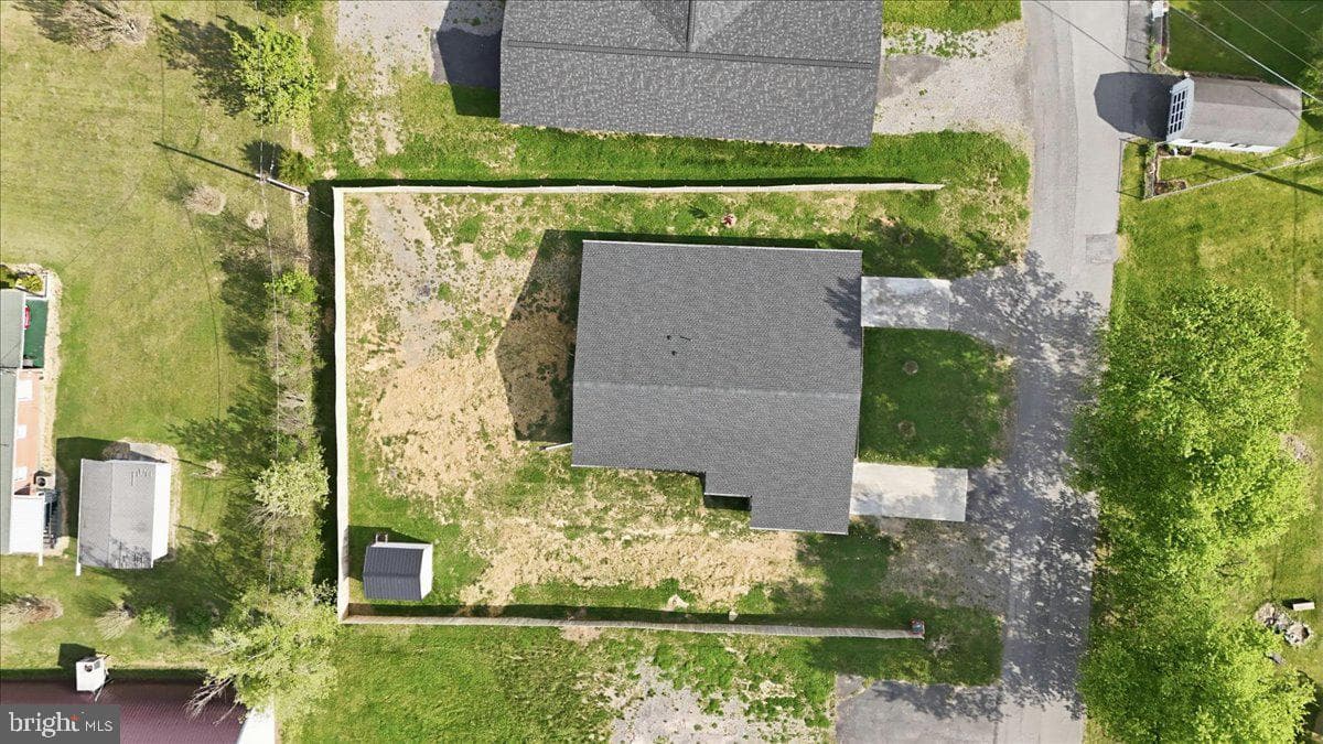 80 N Fairfax Street photo 33