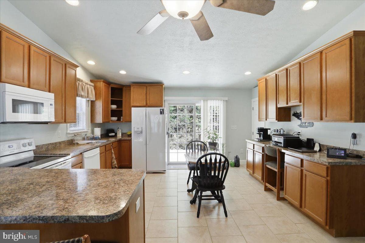 3837 Graces Cabin Road photo 7