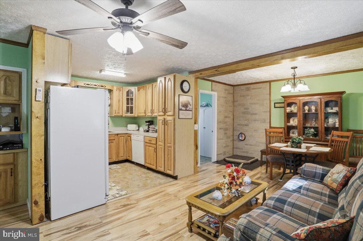 25 Fox Craft Court photo 8