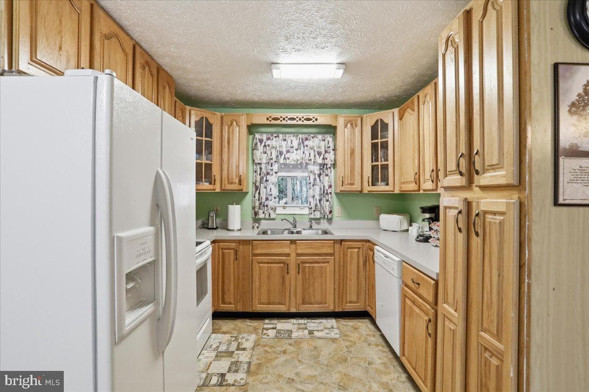 25 Fox Craft Court photo 9