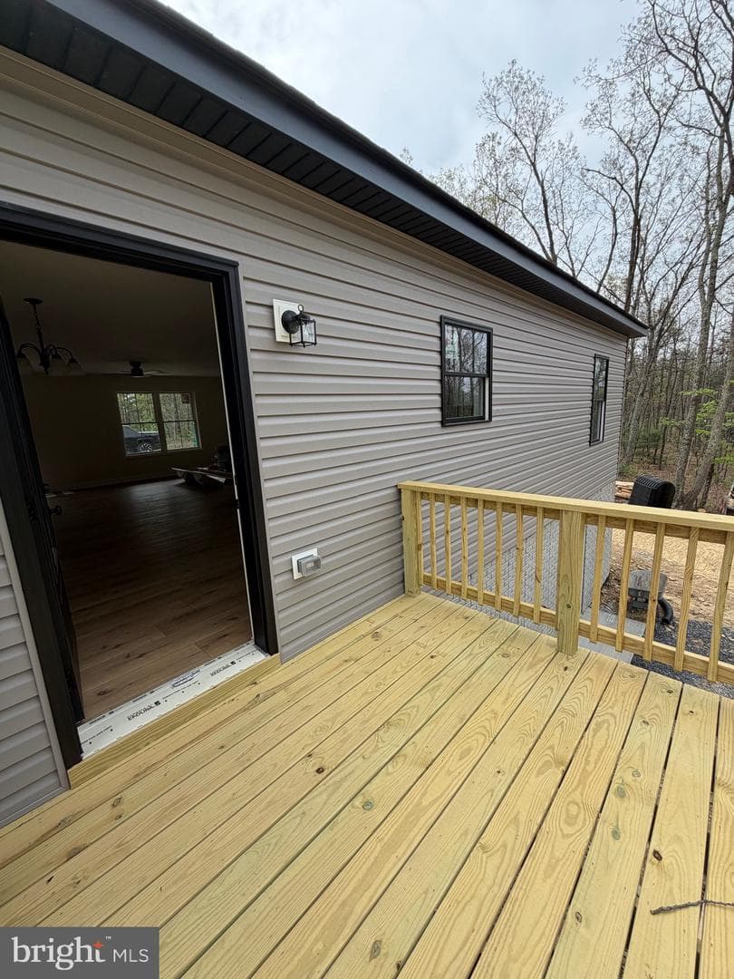 335 Jennifer Lane photo 20