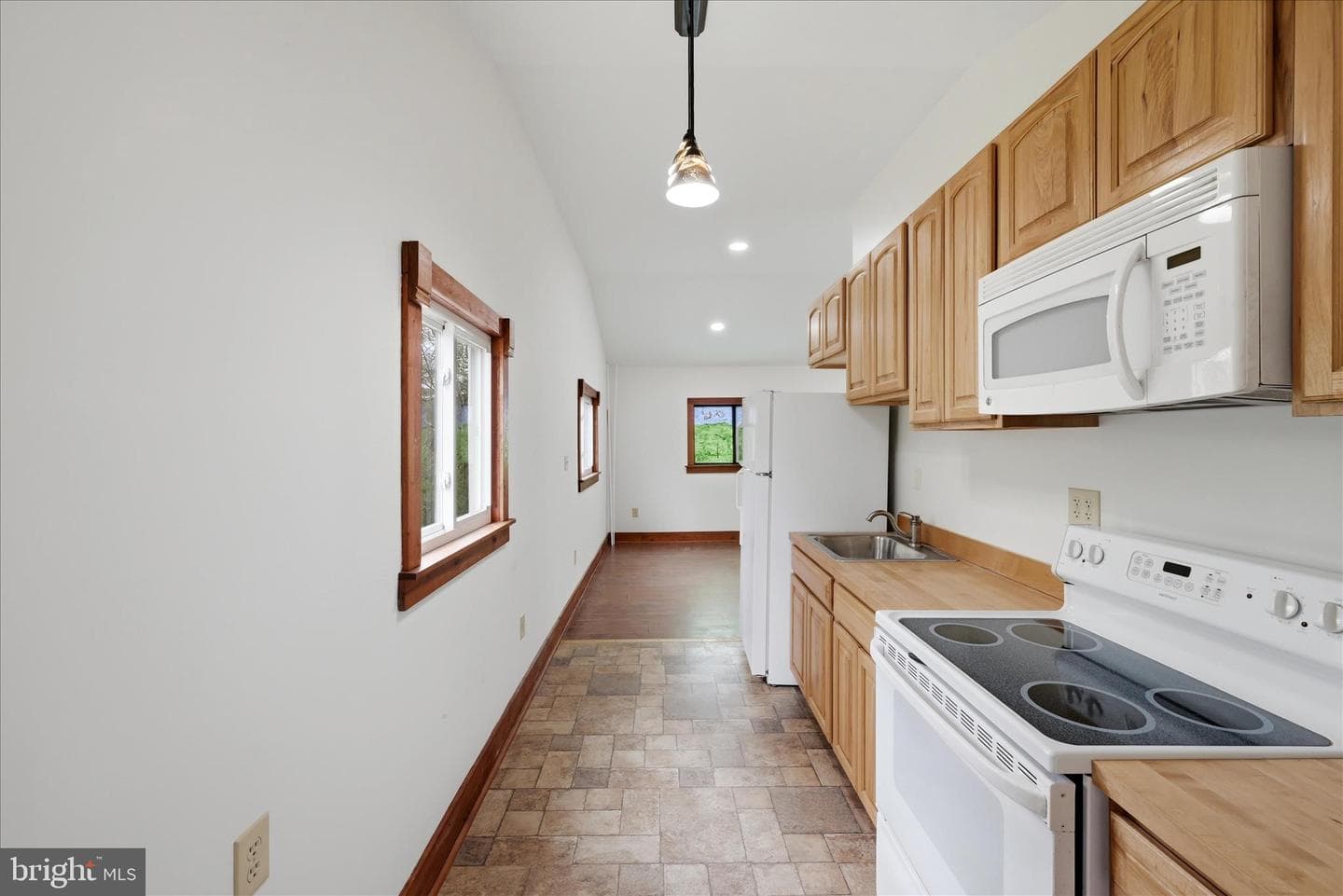 216 Cedar River Ln photo 11