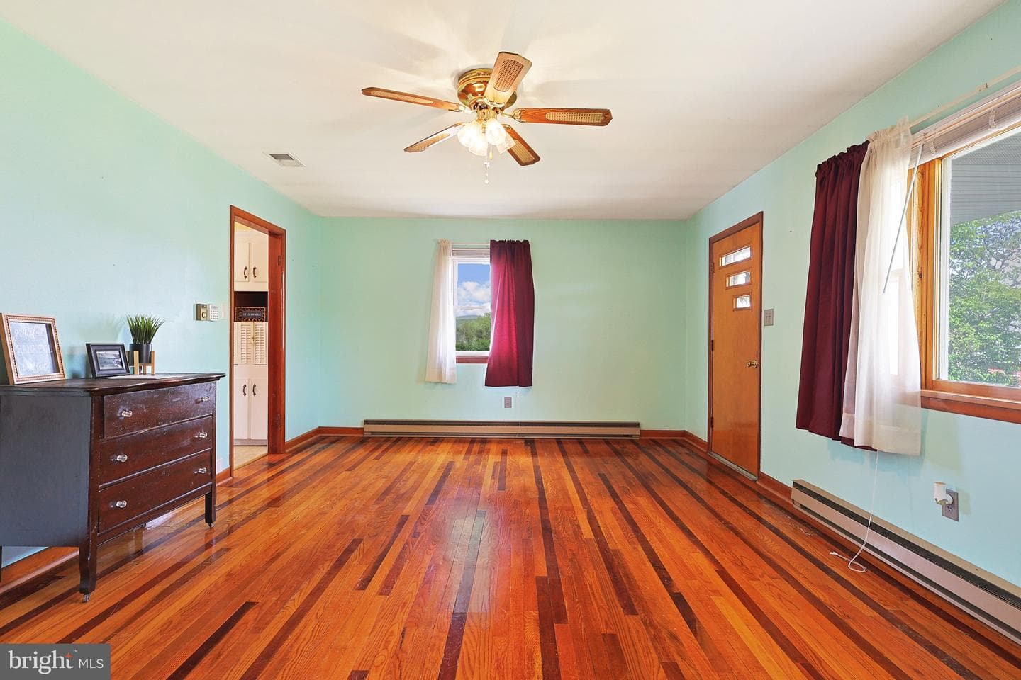 513 2nd Street photo 11