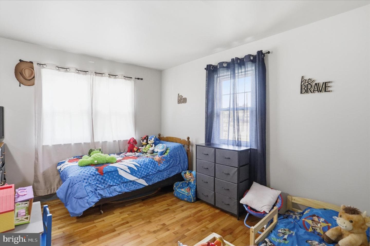 189 N High Street photo 16