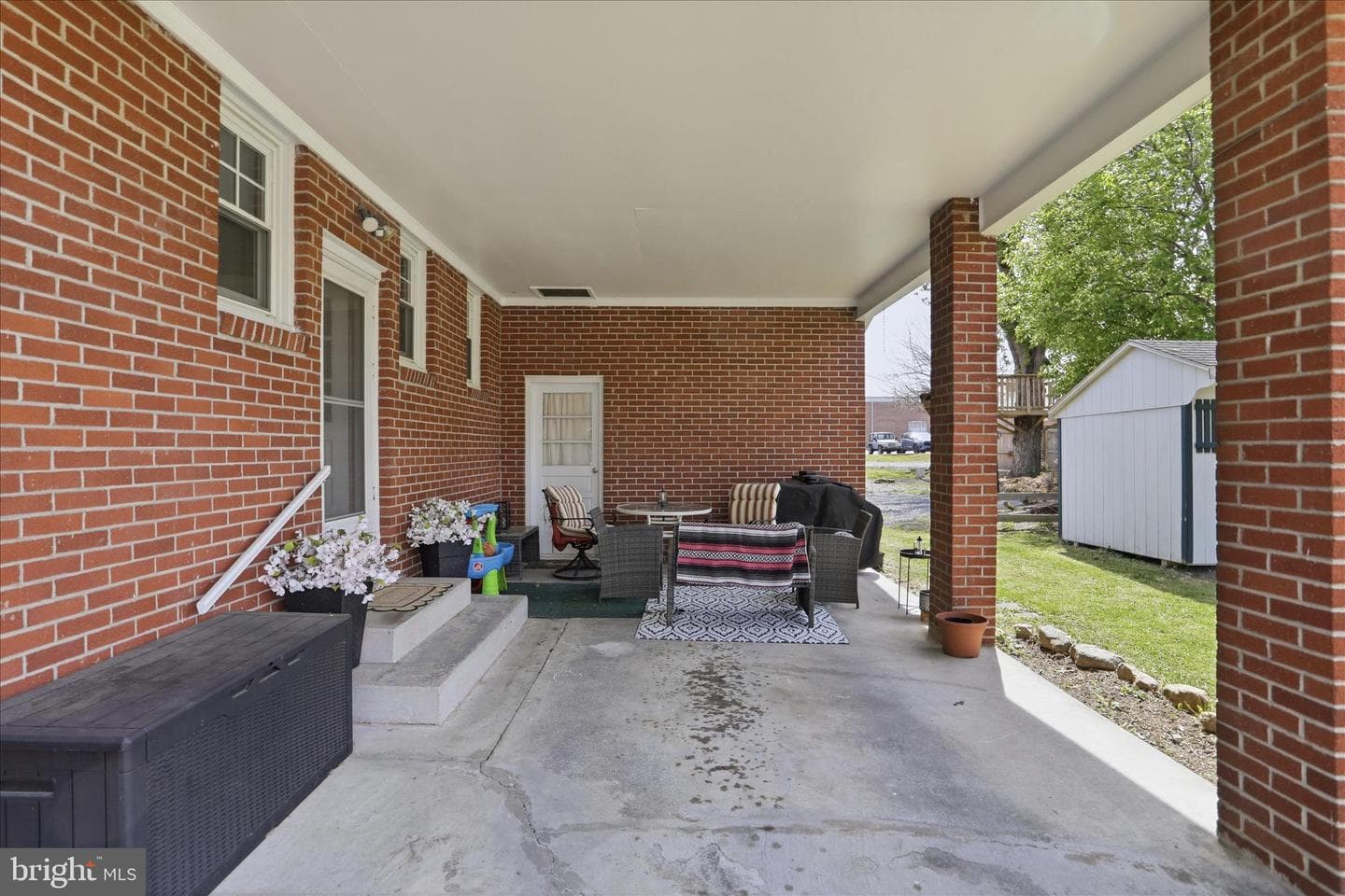 189 N High Street photo 22