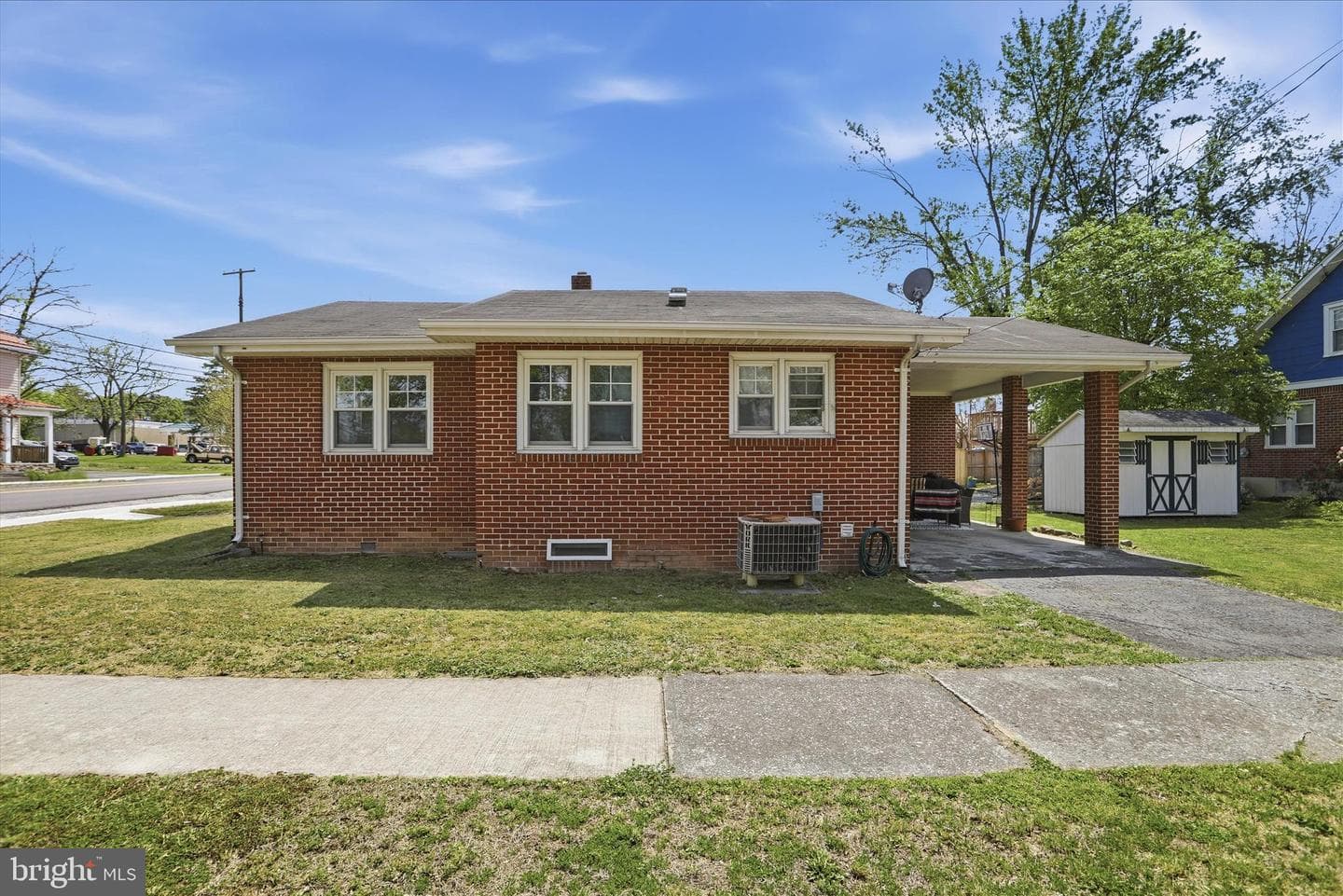 189 N High Street photo 24