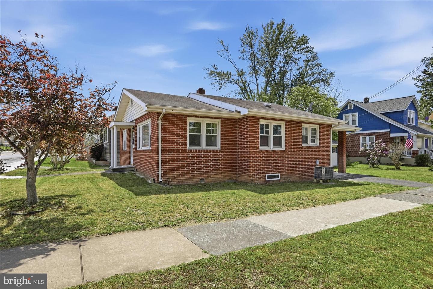 189 N High Street photo 25
