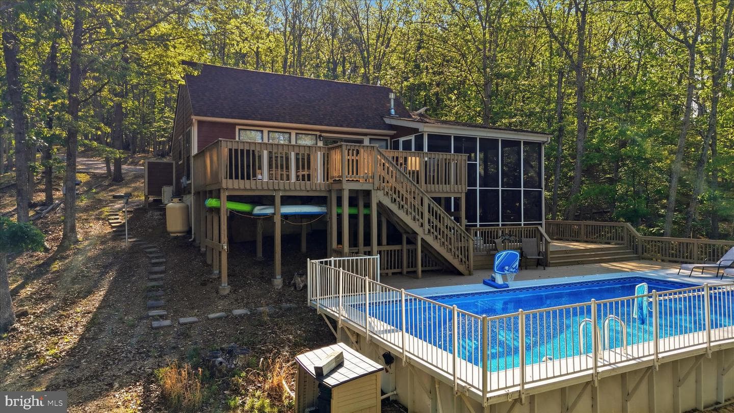 1856 Crossings View Road, Paw Paw