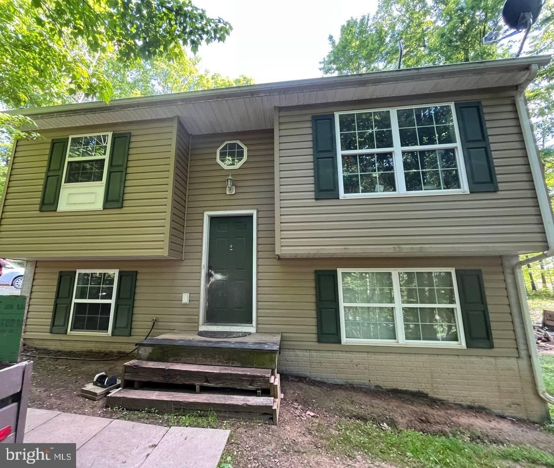 138 Bristol Springs Way, Slanesville