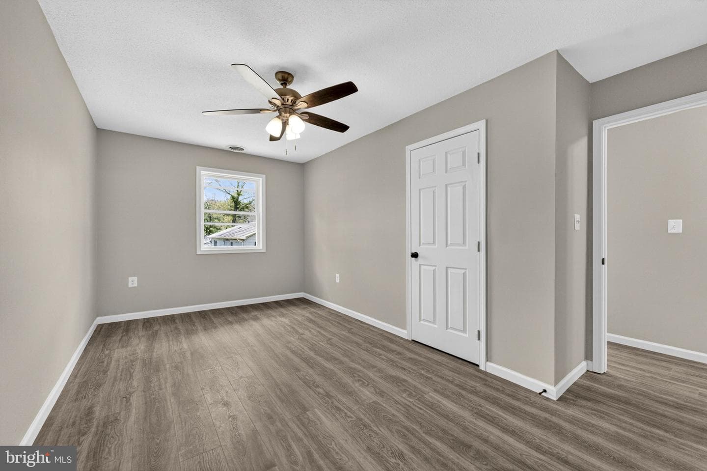 83 Autumn Lane photo 17