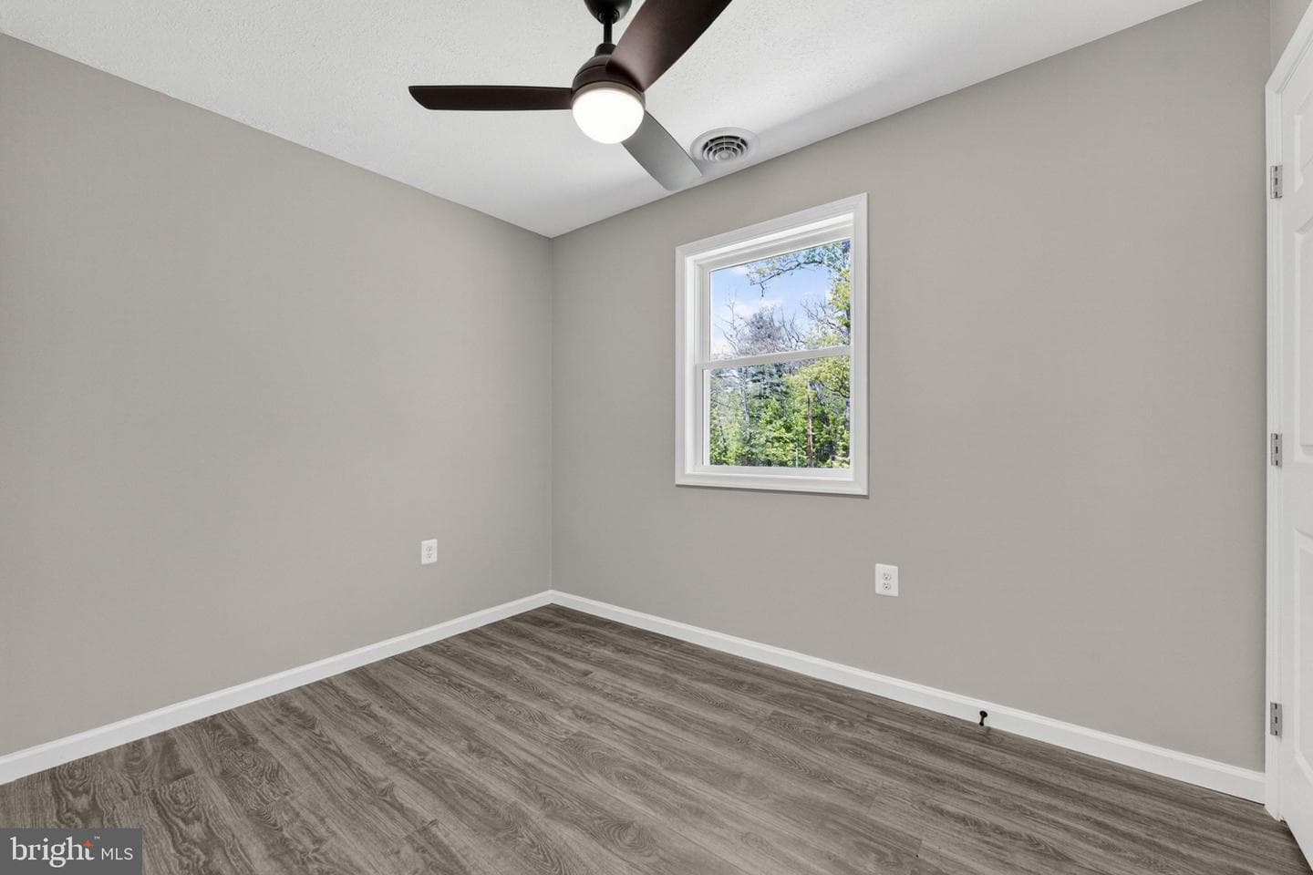 83 Autumn Lane photo 24