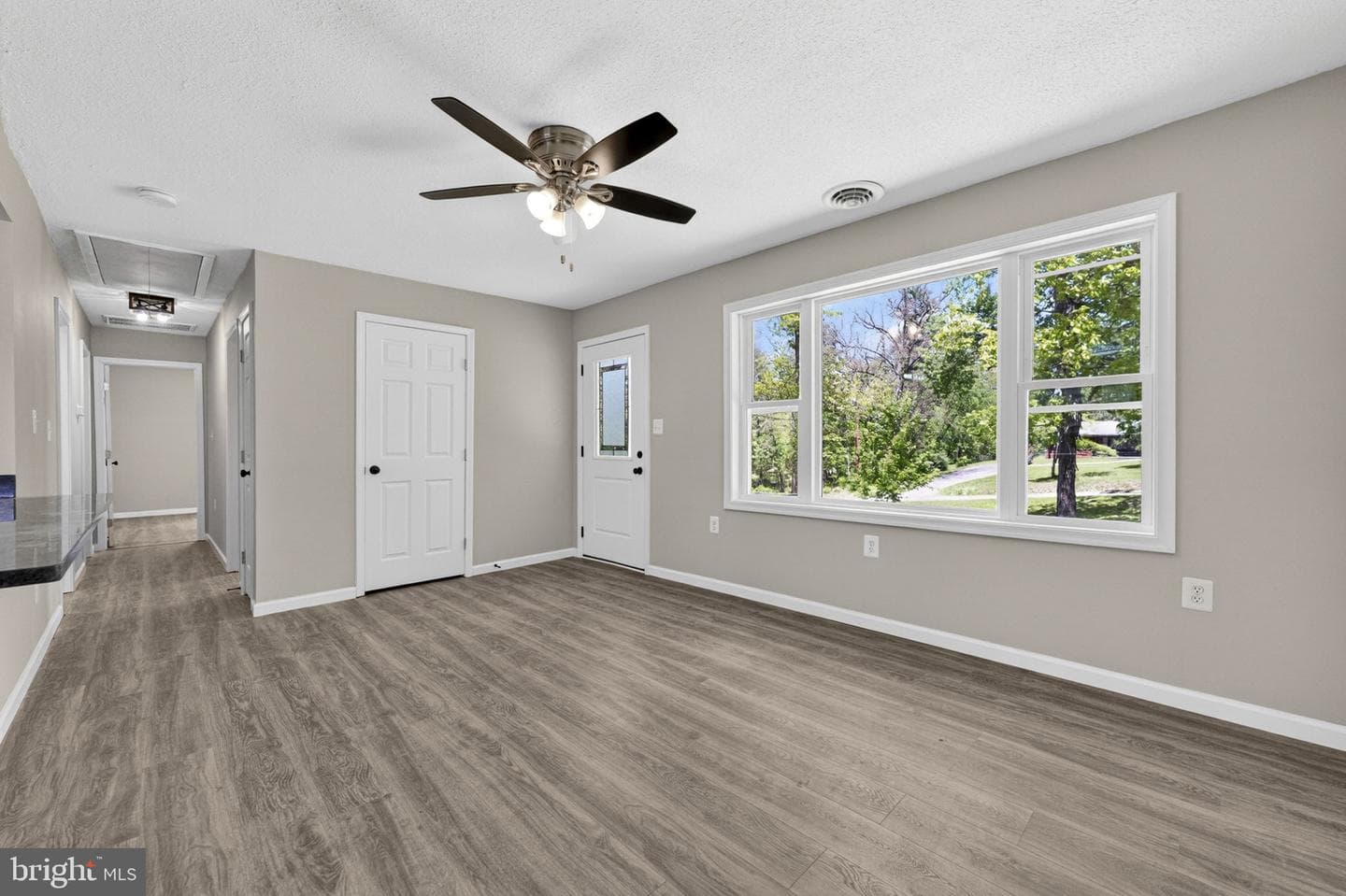 83 Autumn Lane photo 7