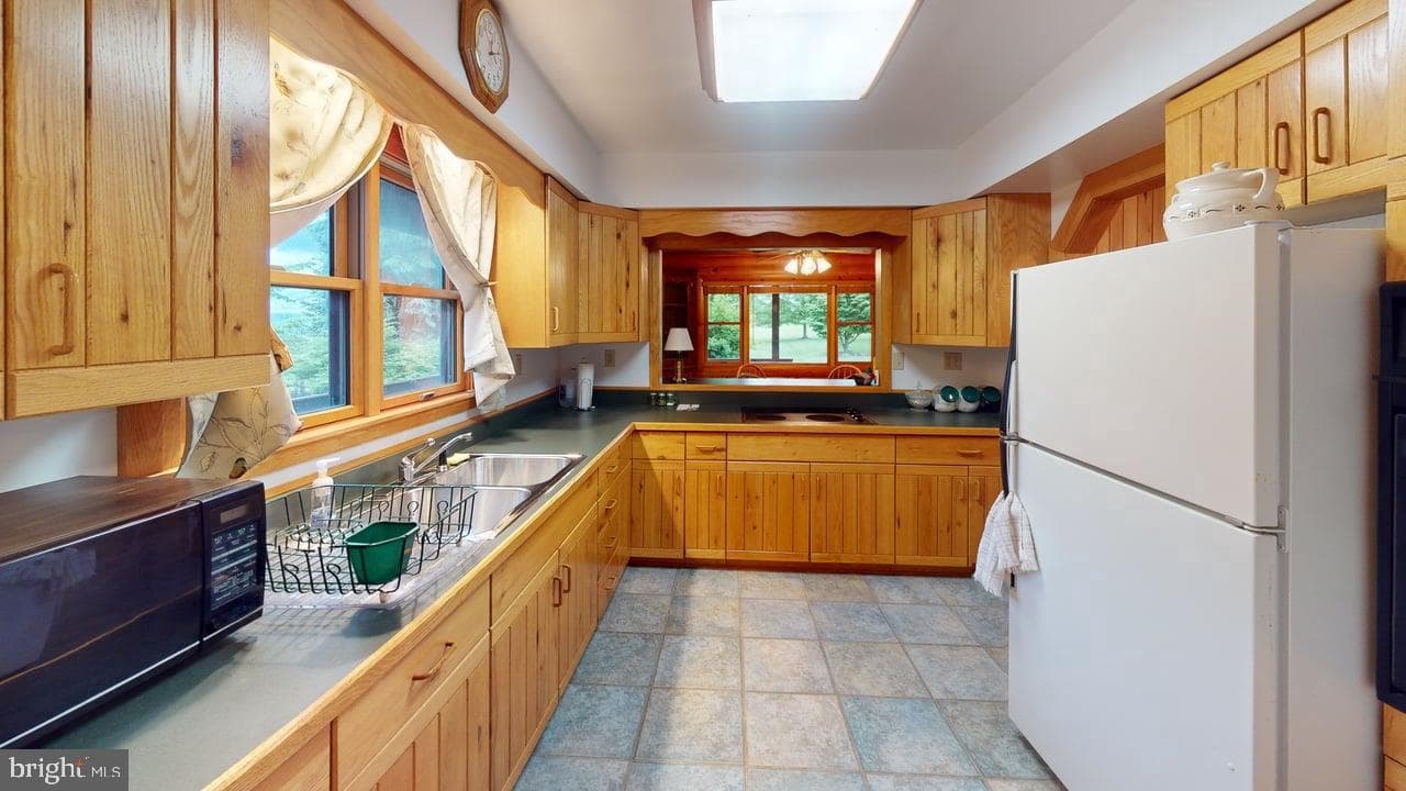 2362 Skyview Drive photo 33
