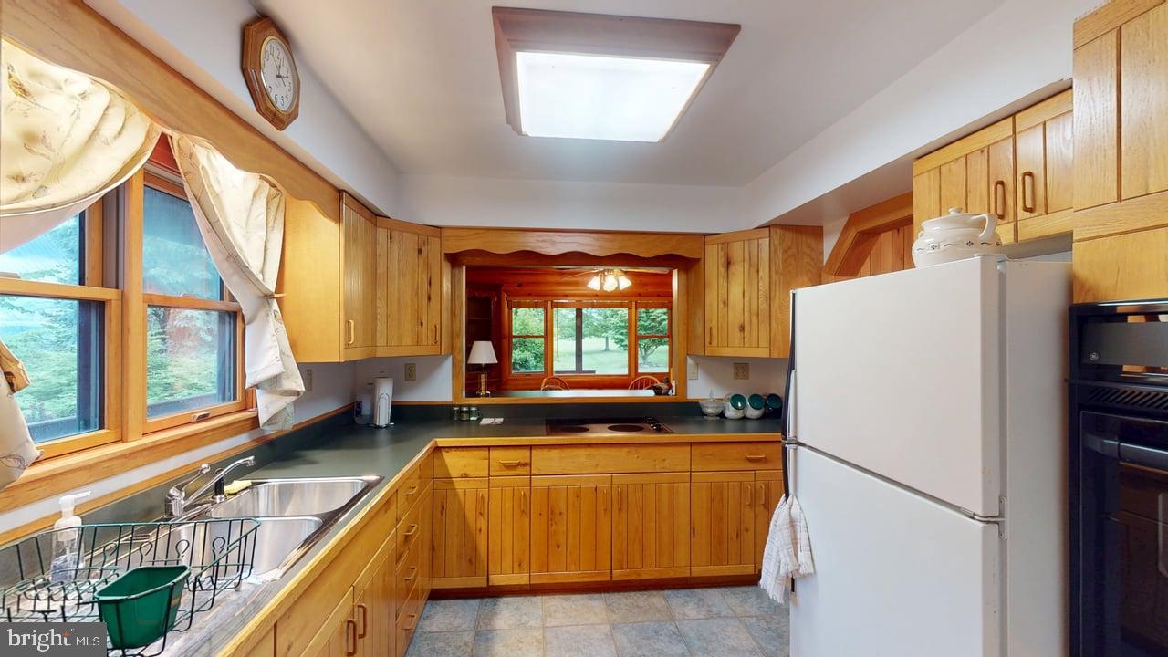 2362 Skyview Drive photo 36