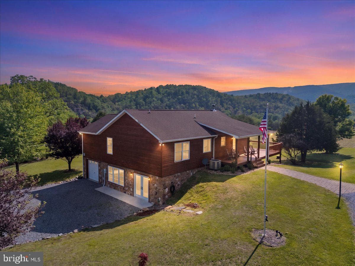 1054 River Bend Drive, Paw Paw