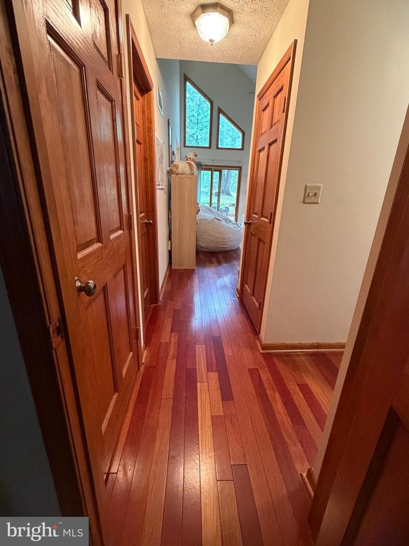 945 White Oak Trl photo 13