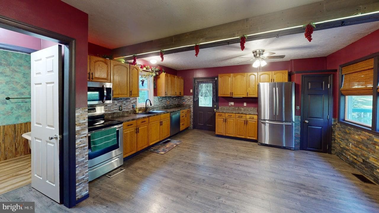 575 N River Highlands Rd photo 26