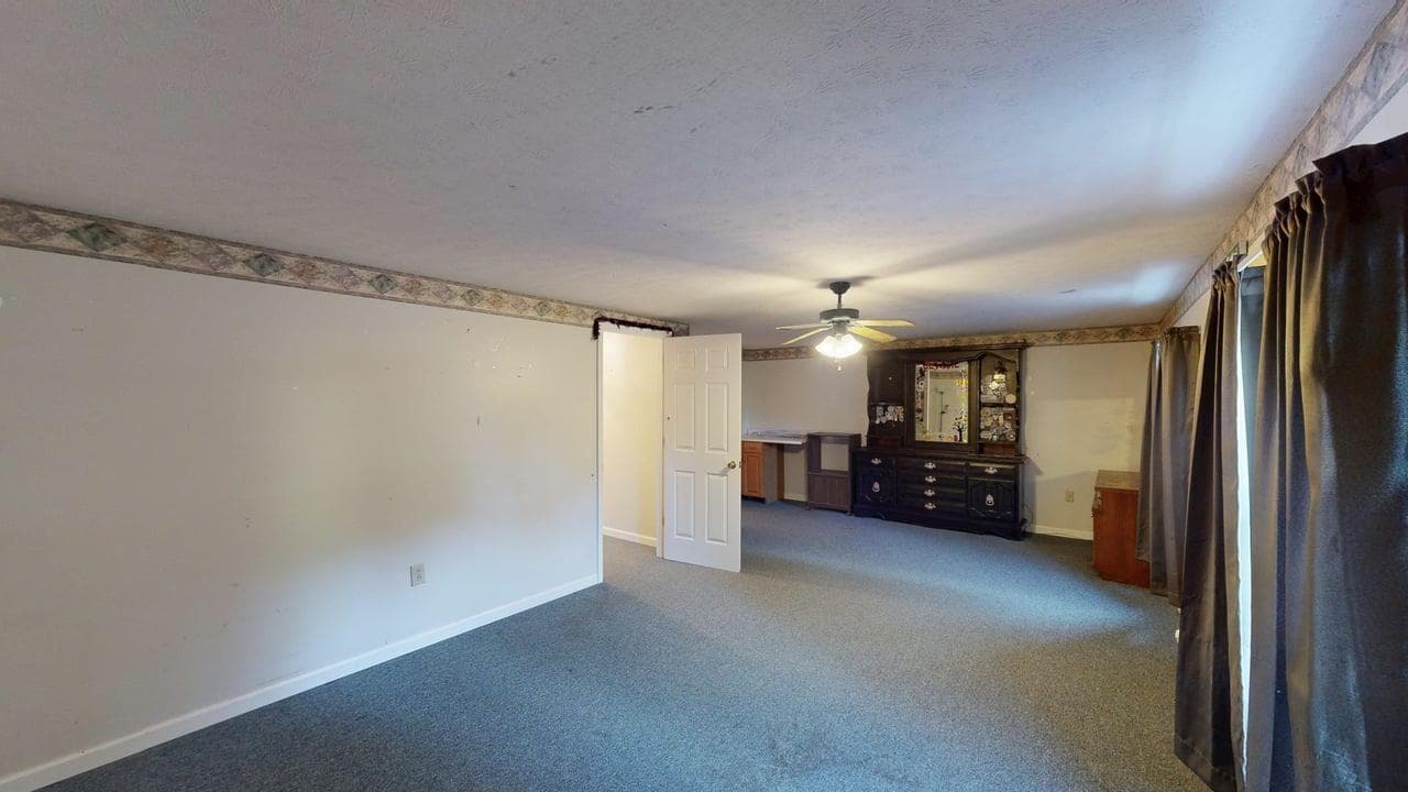 575 N River Highlands Rd photo 39