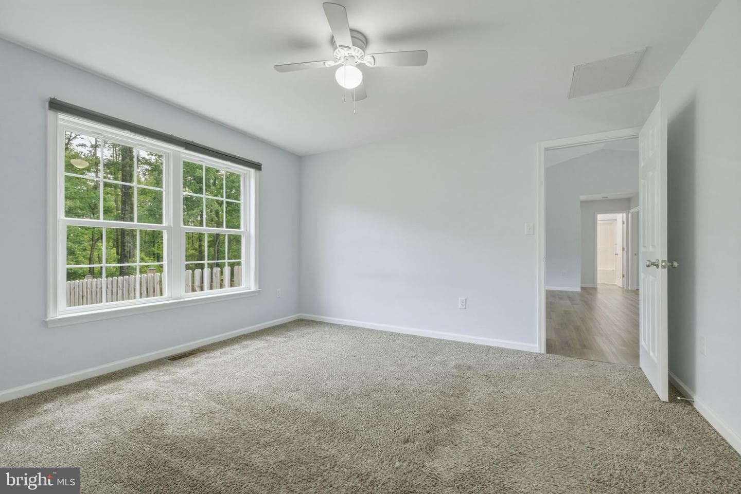 141 Hampshire House Drive photo 12