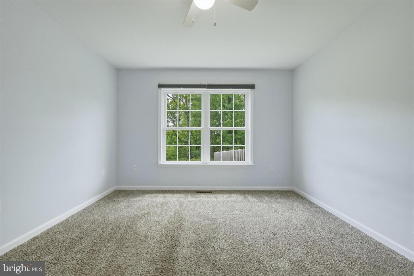 141 Hampshire House Drive photo 13