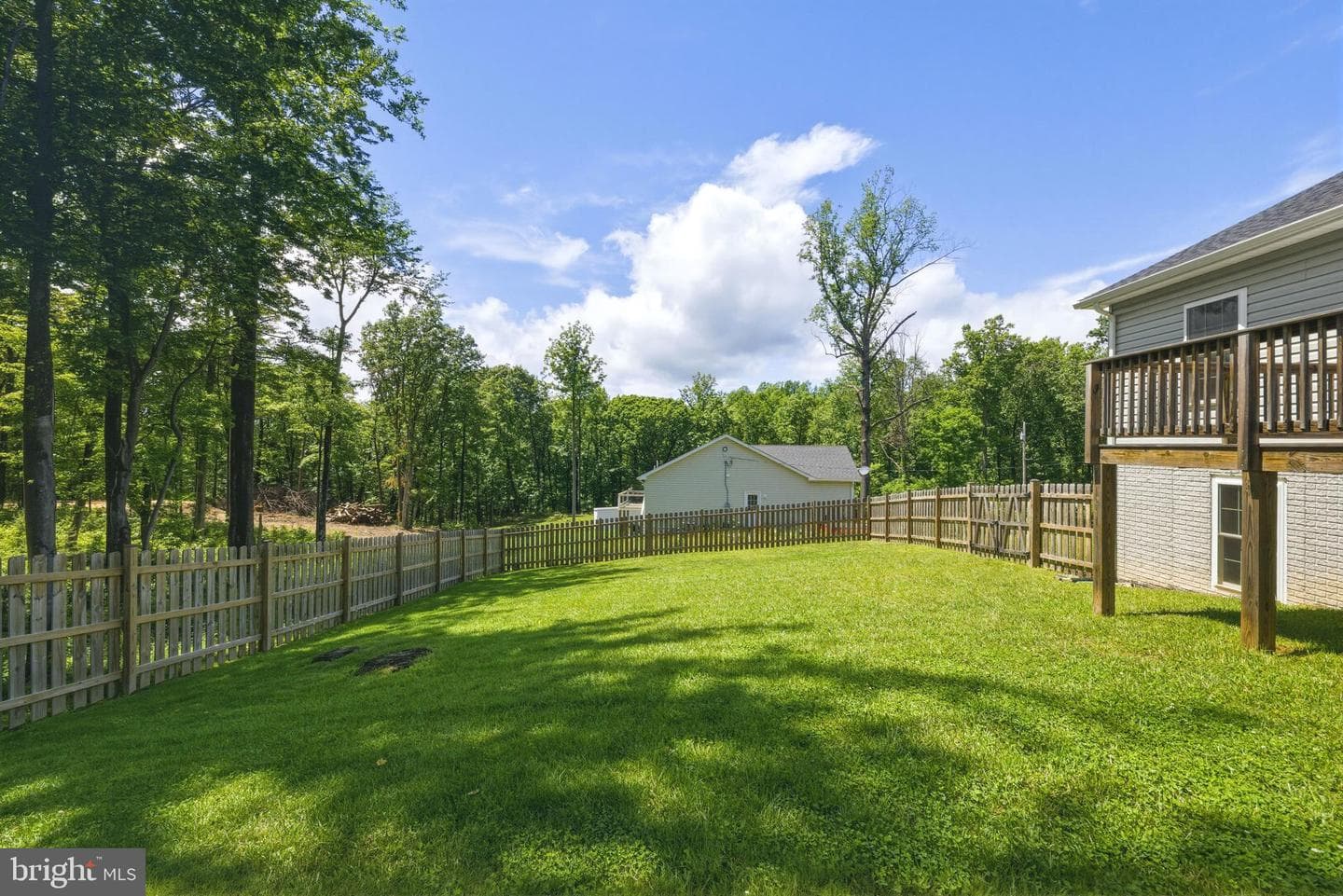 141 Hampshire House Drive photo 32