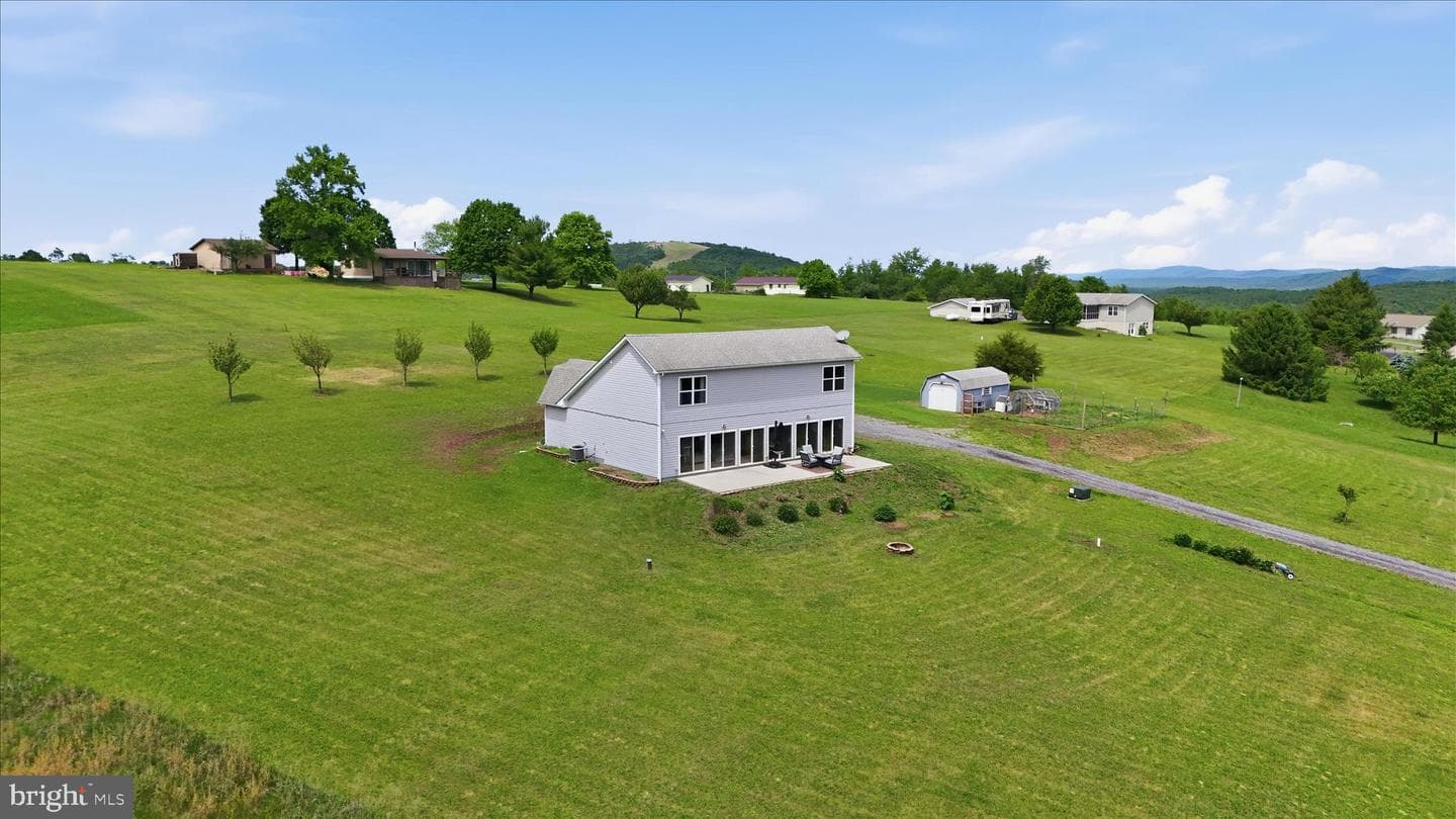 70 Stoney View Drive photo 4