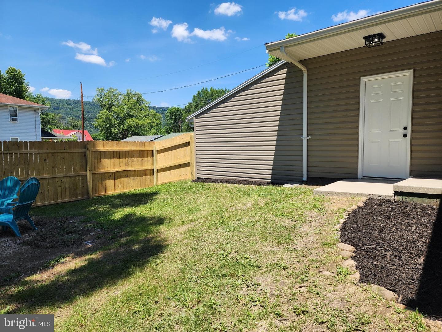 412 Everett Place photo 12