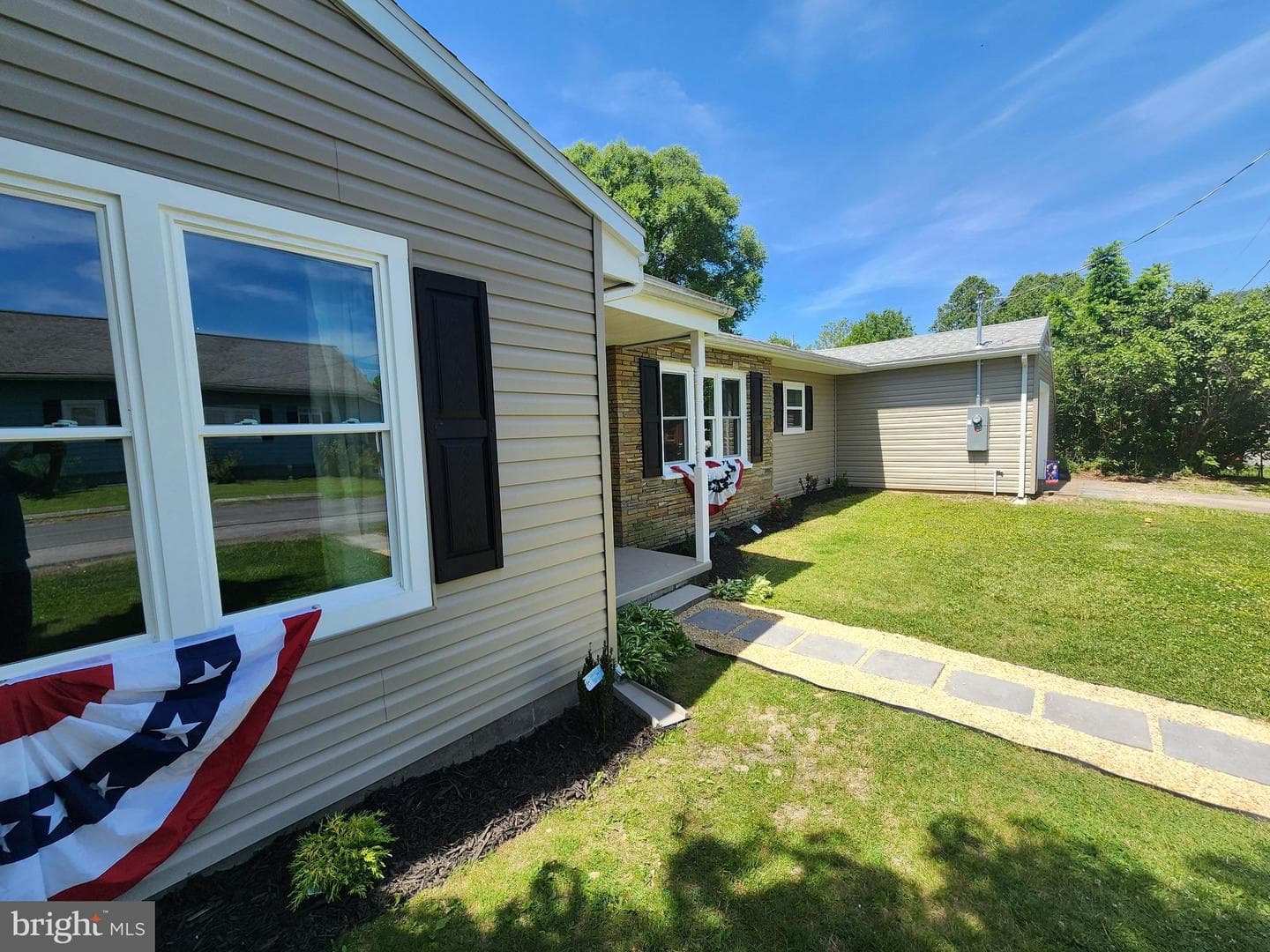 412 Everett Place photo 7