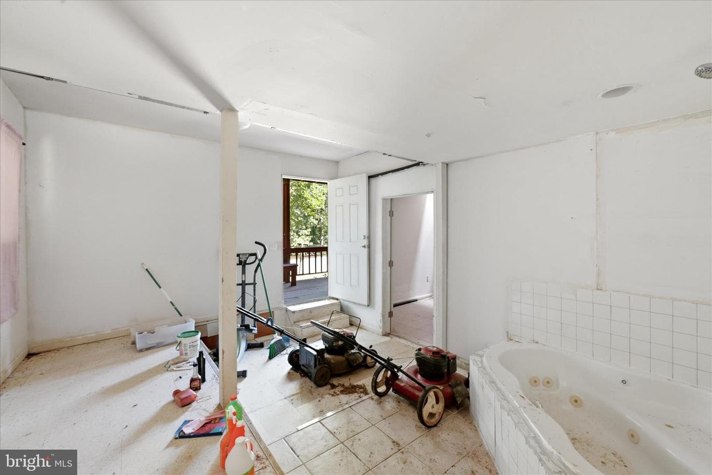 154 Blakes Way photo 18