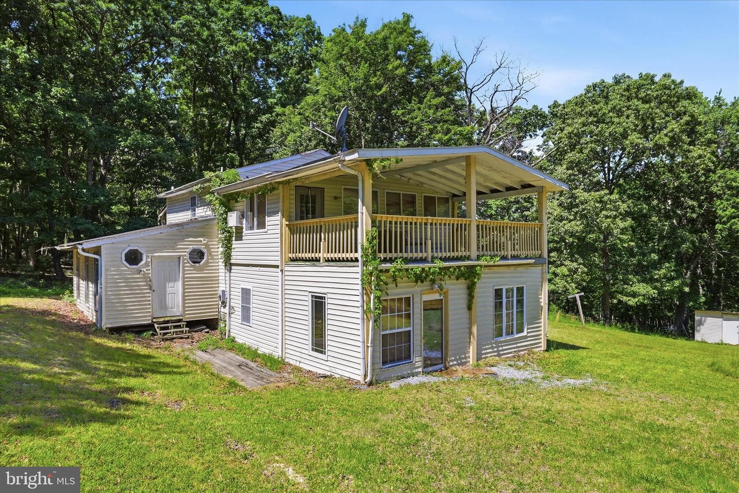 154 Blakes Way photo 3