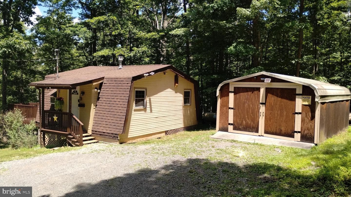 586 Cardinal View Rd, Paw Paw